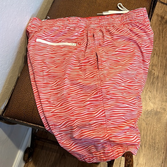 Brand New Kirkland Signature Swim Shorts gorgeous red candy & white swirl design - Picture 3 of 6